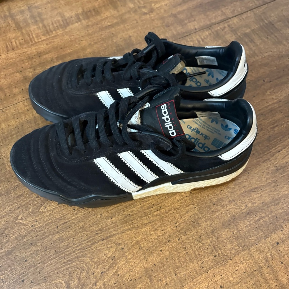 Adidas Alexander Wang SOCCER shoes- Black and White - men’s size 6.5 cl